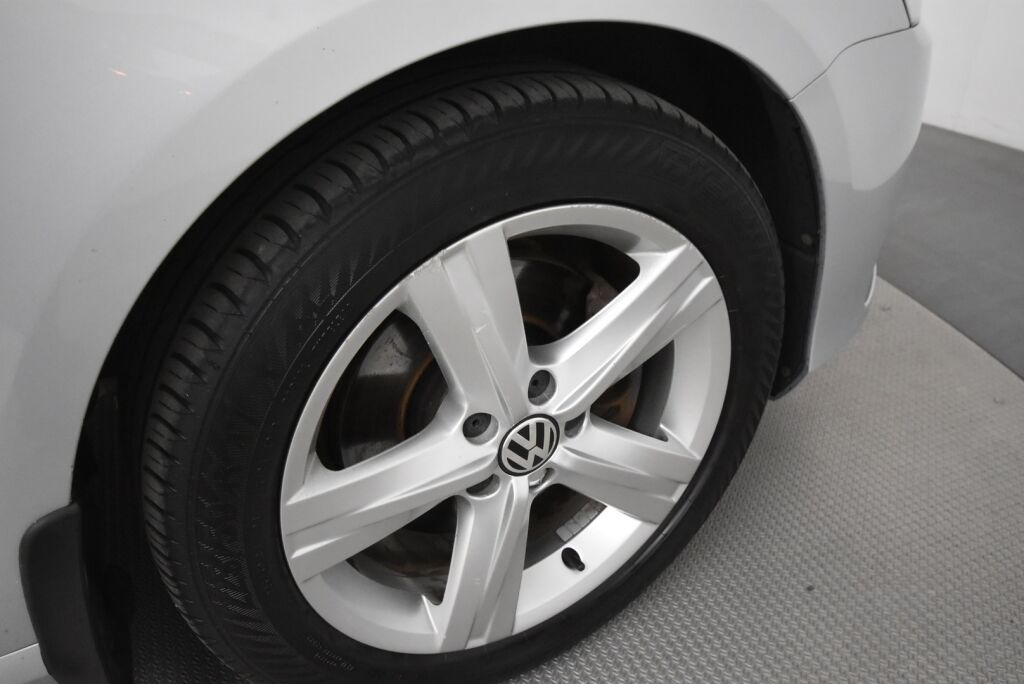 Volkswagen Passat 2012 Variant Highline 2,0 TDI 125 kW (170 hv) BlueMotion Technology 4MOTION DSG-aut / Webasto / Vakkari / Nahat / Vetokoukku /
