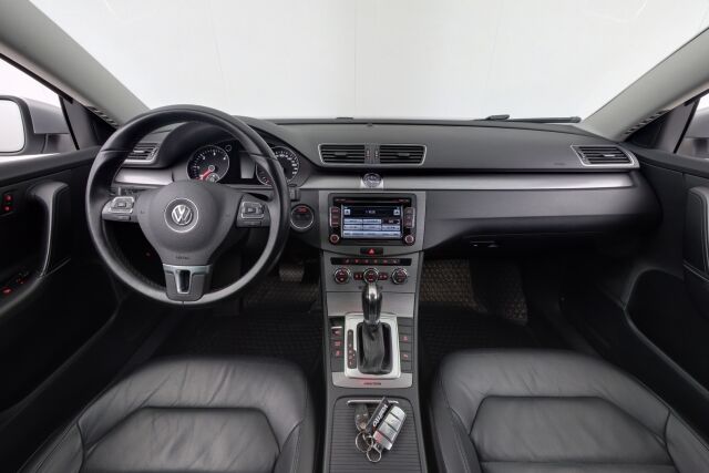 Volkswagen Passat 2012 Variant Highline 2,0 TDI 125 kW (170 hv) BlueMotion Technology 4MOTION DSG-aut / Webasto / Vakkari / Nahat / Vetokoukku /