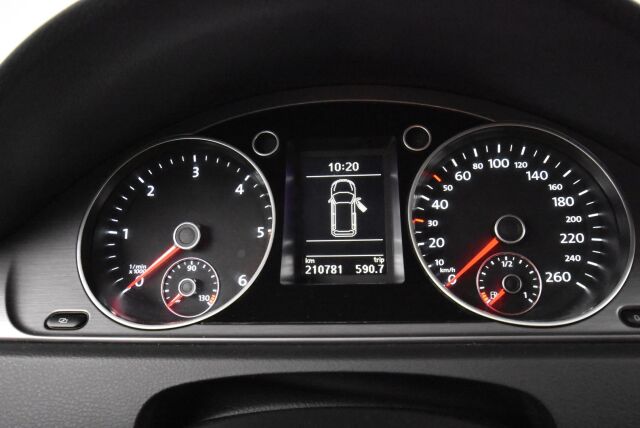 Volkswagen Passat 2012 Variant Highline 2,0 TDI 125 kW (170 hv) BlueMotion Technology 4MOTION DSG-aut / Webasto / Vakkari / Nahat / Vetokoukku /
