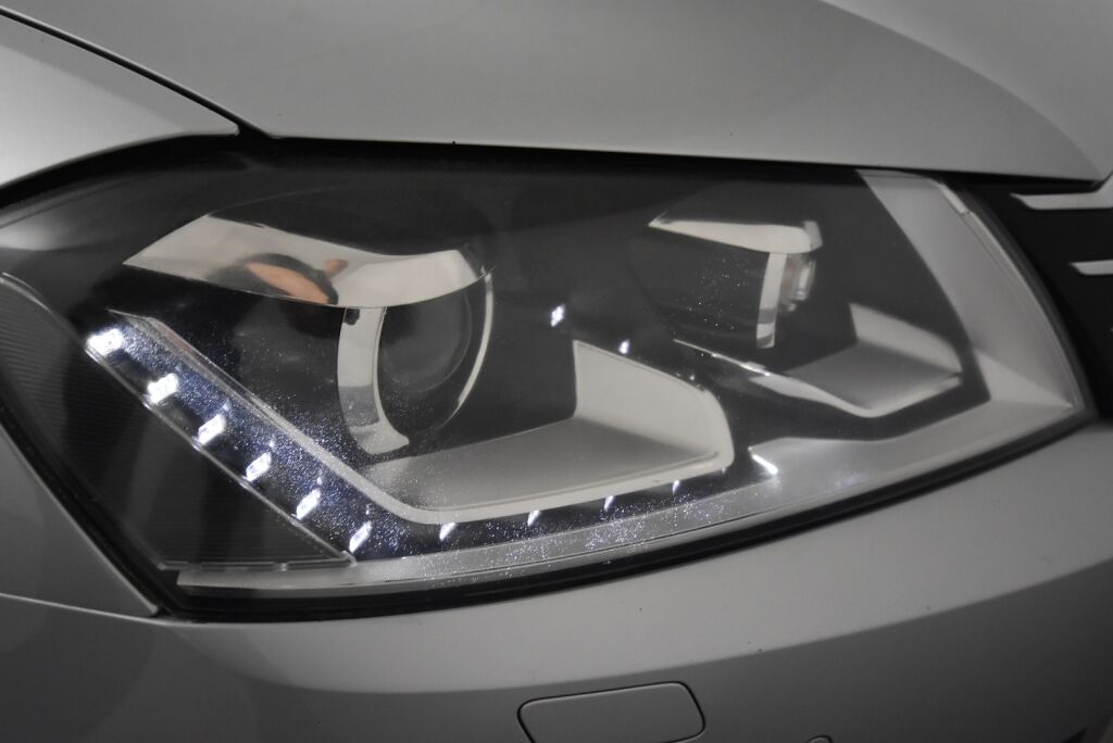 Volkswagen Passat 2012 Variant Highline 2,0 TDI 125 kW (170 hv) BlueMotion Technology 4MOTION DSG-aut / Webasto / Vakkari / Nahat / Vetokoukku /