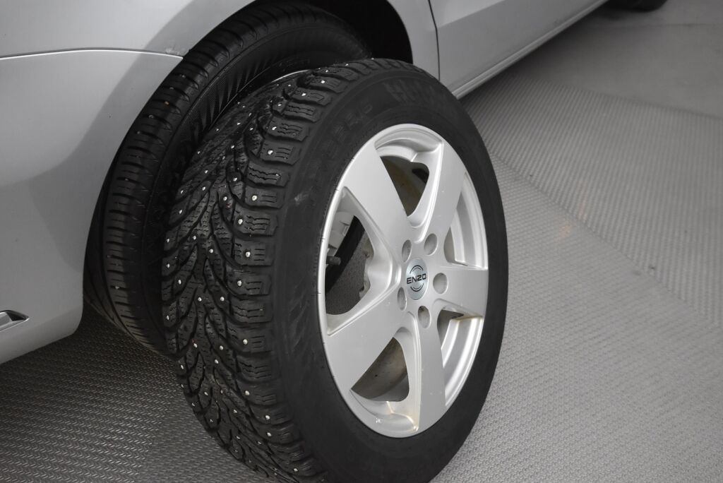 Volkswagen Passat 2012 Variant Highline 2,0 TDI 125 kW (170 hv) BlueMotion Technology 4MOTION DSG-aut / Webasto / Vakkari / Nahat / Vetokoukku /