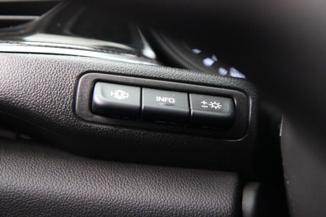 Opel Insignia 2023 Grand Sport Innovation Plus 175 D Turbo A / HUD / BLIS / Matrix / Webasto / Vetokoukku