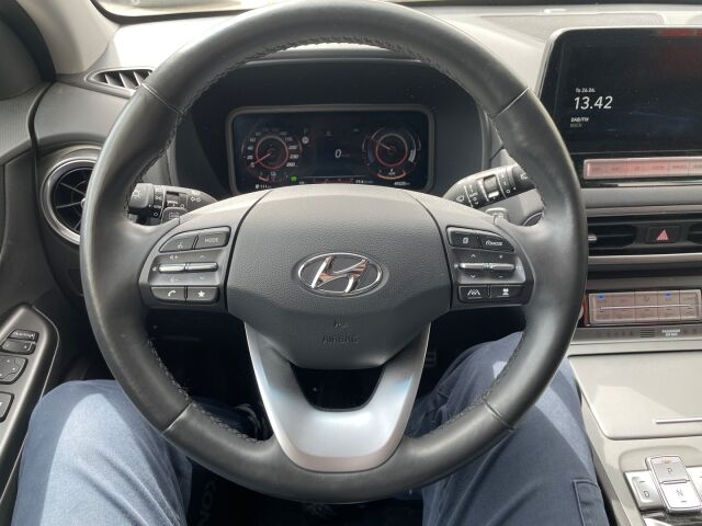 Hyundai KONA 2023 electric 64 kWh 204 hv Style MY21 / TULOSSA TAMPEREELLE