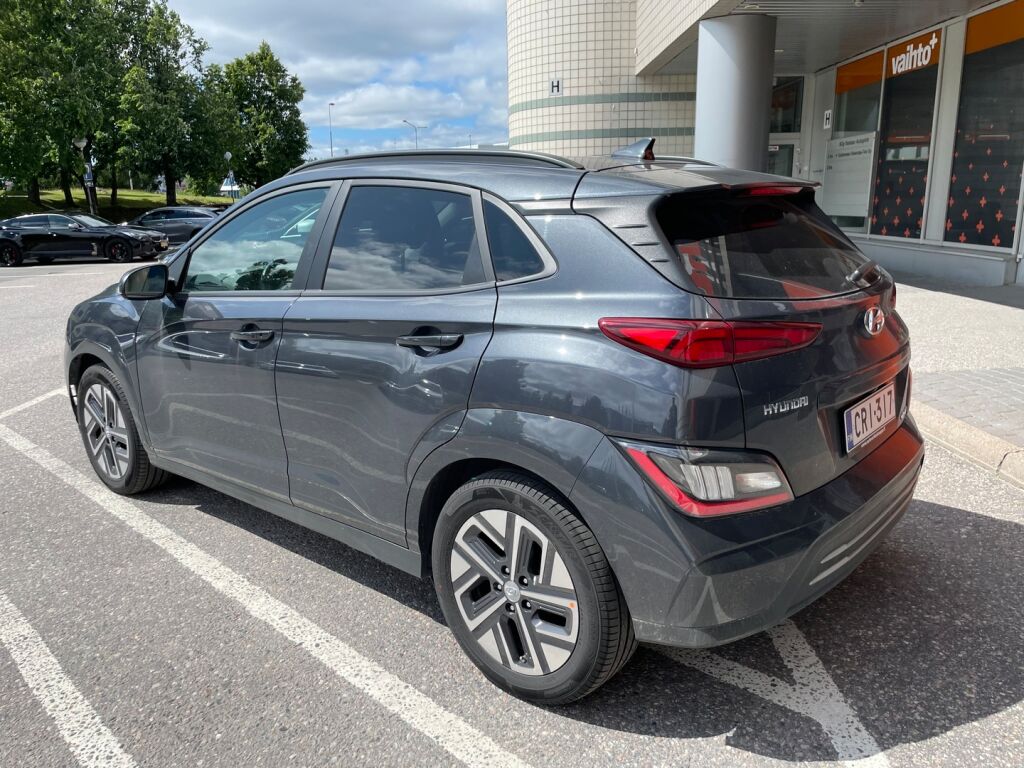 Hyundai KONA 2023 electric 64 kWh 204 hv Style MY21 / TULOSSA TAMPEREELLE