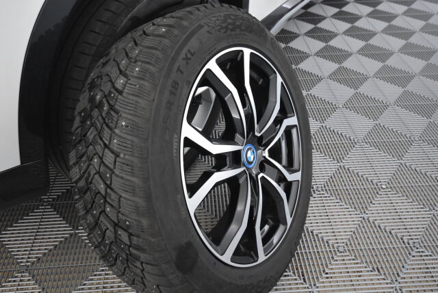 BMW X1 2023 U11 25e xDrive Charged Edition xLine / Vetokoukku / Comfort Access / HarmanKardon / LED / Kamera