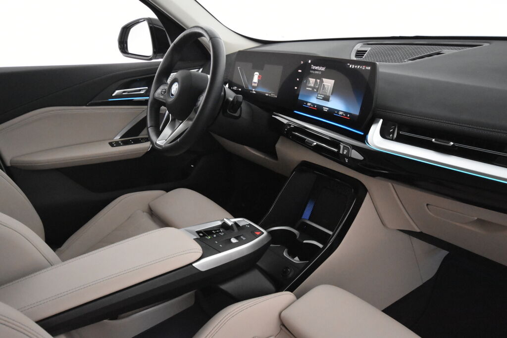 BMW X1 2023 U11 25e xDrive Charged Edition xLine / Vetokoukku / Comfort Access / HarmanKardon / LED / Kamera