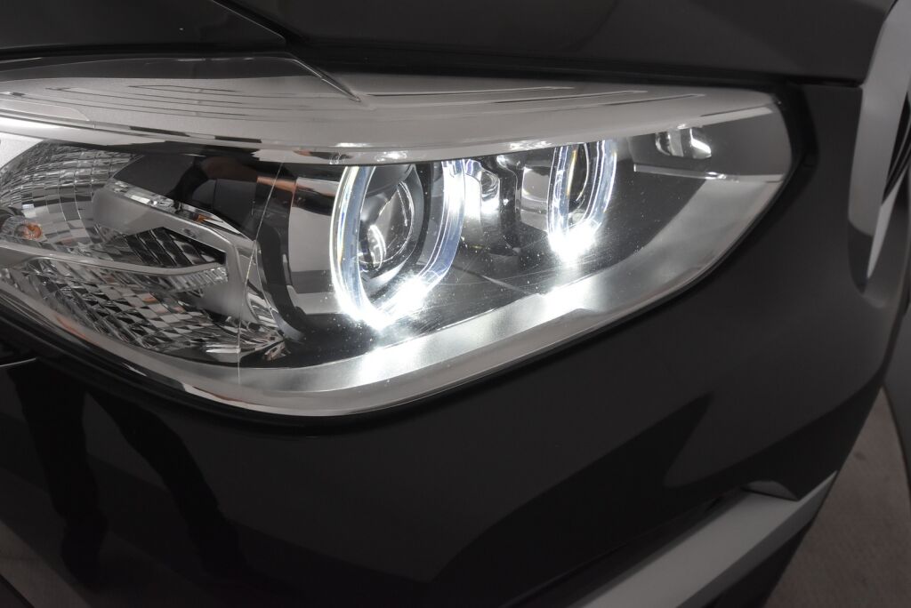 BMW X3 2020 G01 xDrive20d A xDrive Edition xLine / Led-ajovalot / Moottorinlämmitin / Urheiluistuimet