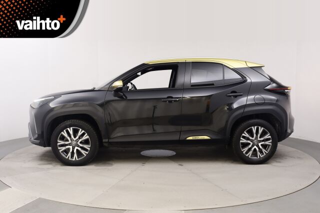 Toyota Yaris Cross 2021 1,5 Hybrid AWD-i Adventure / JBL-audio / HUD / Ratinlämmitin / Peruutuskamera / Relax takuu - RAHOITUS TÄHÄN AUTOON VAIN 3.99% - 