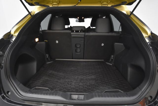 Toyota Yaris Cross 2021 1,5 Hybrid AWD-i Adventure / JBL-audio / HUD / Ratinlämmitin / Peruutuskamera / Relax takuu - RAHOITUS TÄHÄN AUTOON VAIN 3.99% - 
