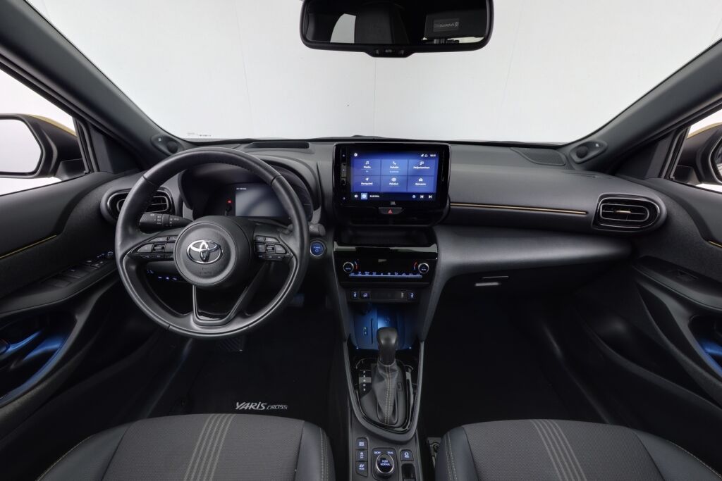Toyota Yaris Cross 2021 1,5 Hybrid AWD-i Adventure / JBL-audio / HUD / Ratinlämmitin / Peruutuskamera / Relax takuu - RAHOITUS TÄHÄN AUTOON VAIN 3.99% - 