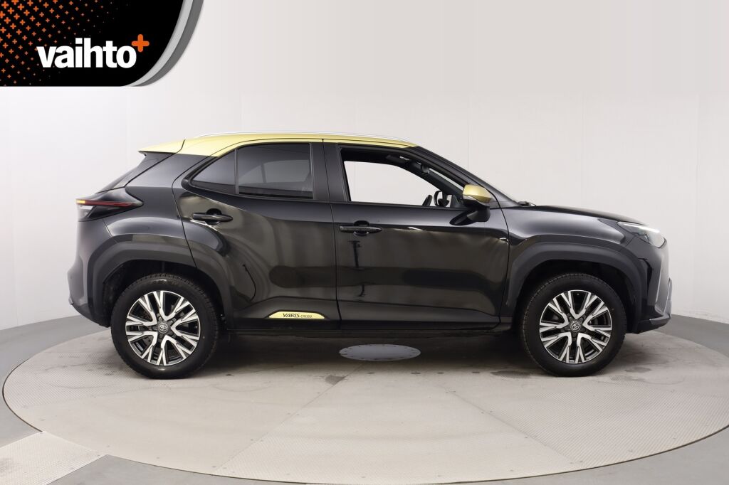Toyota Yaris Cross 2021 1,5 Hybrid AWD-i Adventure / JBL-audio / HUD / Ratinlämmitin / Peruutuskamera / Relax takuu - RAHOITUS TÄHÄN AUTOON VAIN 3.99% - 