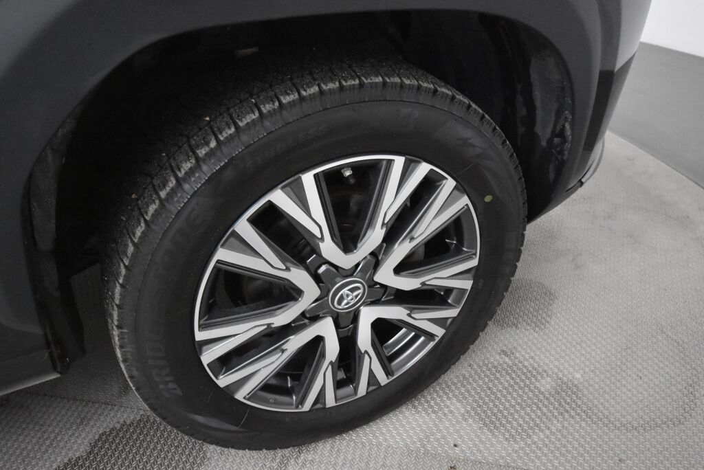 Toyota Yaris Cross 2021 1,5 Hybrid AWD-i Adventure / JBL-audio / HUD / Ratinlämmitin / Peruutuskamera / Relax takuu - RAHOITUS TÄHÄN AUTOON VAIN 3.99% - 