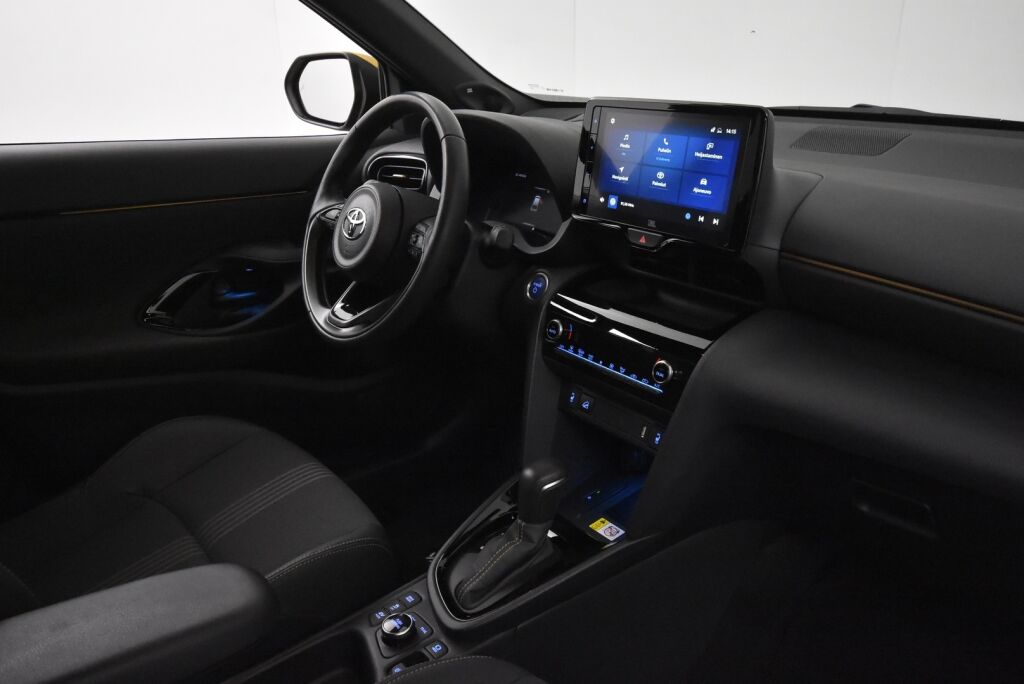 Toyota Yaris Cross 2021 1,5 Hybrid AWD-i Adventure / JBL-audio / HUD / Ratinlämmitin / Peruutuskamera / Relax takuu - RAHOITUS TÄHÄN AUTOON VAIN 3.99% - 