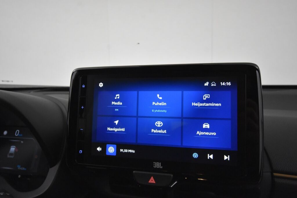 Toyota Yaris Cross 2021 1,5 Hybrid AWD-i Adventure / JBL-audio / HUD / Ratinlämmitin / Peruutuskamera / Relax takuu - RAHOITUS TÄHÄN AUTOON VAIN 3.99% - 