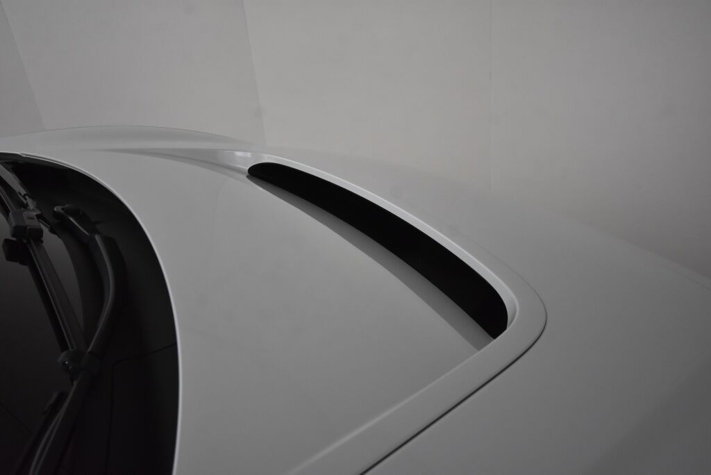 Jaguar I-PACE 2019 HSE / Meridian / HUD / Performance penkit / Panoraama / 1 omistaja / 360 Kamera / Acc / LED / Ilma-alusta - RAHOITUS TÄHÄN AUTOON VAIN 3.99% - 