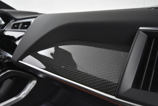 Jaguar I-PACE 2019 HSE / Meridian / HUD / Performance penkit / Panoraama / 1 omistaja / 360 Kamera / Acc / LED / Ilma-alusta - RAHOITUS TÄHÄN AUTOON VAIN 3.99% - 