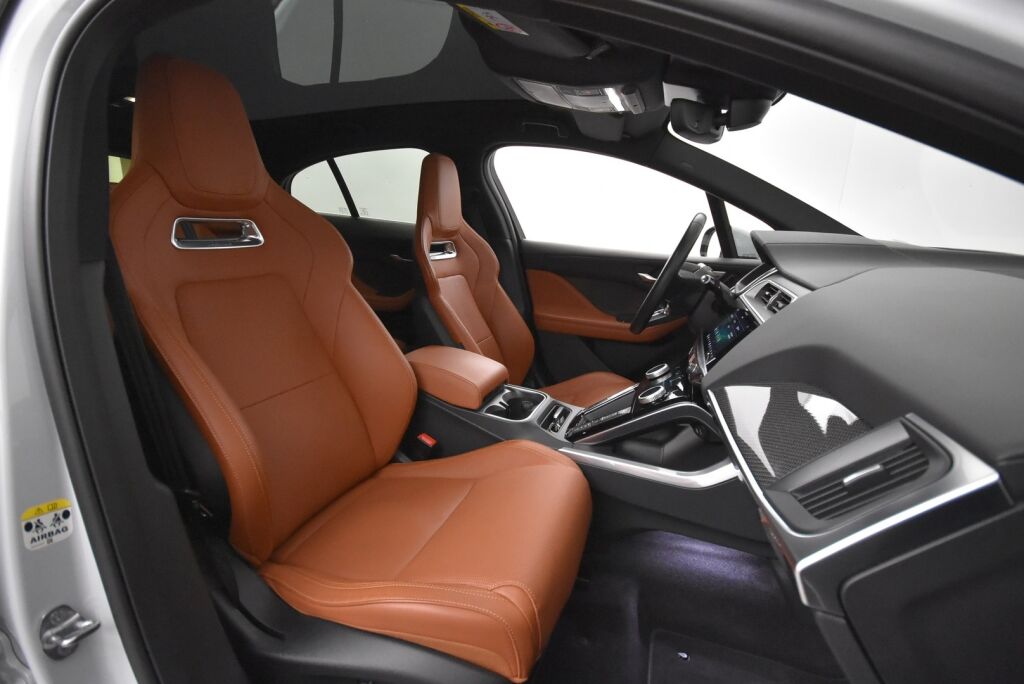 Jaguar I-PACE 2019 HSE / Meridian / HUD / Performance penkit / Panoraama / 1 omistaja / 360 Kamera / Acc / LED / Ilma-alusta - RAHOITUS TÄHÄN AUTOON VAIN 3.99% - 