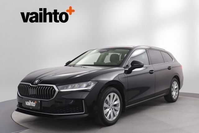 Skoda Superb 2025