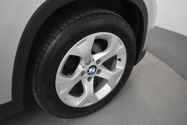 BMW X1 2012 xDrive20d TwinPower Turbo A Limited xDrive Edition / Xenon valot / Lohkolämmitin
