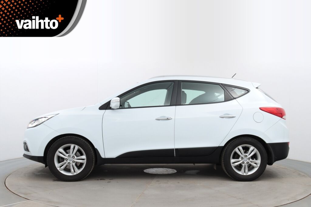 Hyundai ix35 2010 4wd 2,0 CRDi-R 135kW 6AT Style / 2.omisteinen / Leimattu 3/25 / Osanahkaverhoilu / Koukku / Lohko / Vakkari / P.tutka /