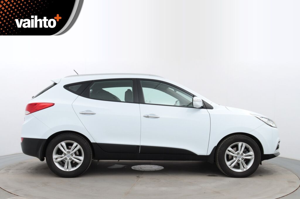 Hyundai ix35 2010 4wd 2,0 CRDi-R 135kW 6AT Style / 2.omisteinen / Leimattu 3/25 / Osanahkaverhoilu / Koukku / Lohko / Vakkari / P.tutka /