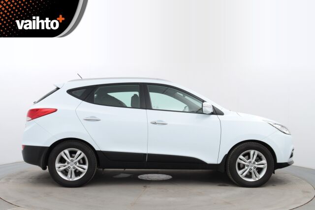 Hyundai ix35 2010 4wd 2,0 CRDi-R 135kW 6AT Style / 2.omisteinen / Leimattu 3/25 / Osanahkaverhoilu / Koukku / Lohko / Vakkari / P.tutka /