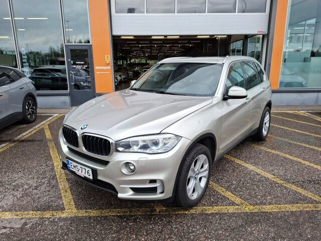 BMW X5 2014 F15 xDrive25d TwinPower Turbo A / Suomi-Auto / Koukku / Tutkat /