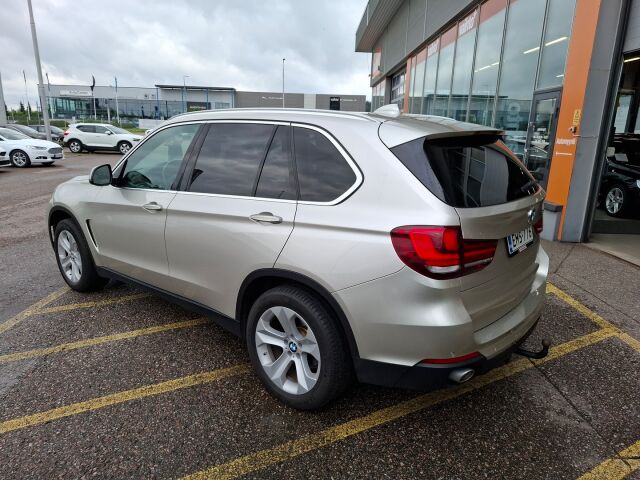 BMW X5 2014 F15 xDrive25d TwinPower Turbo A / Suomi-Auto / Koukku / Tutkat /