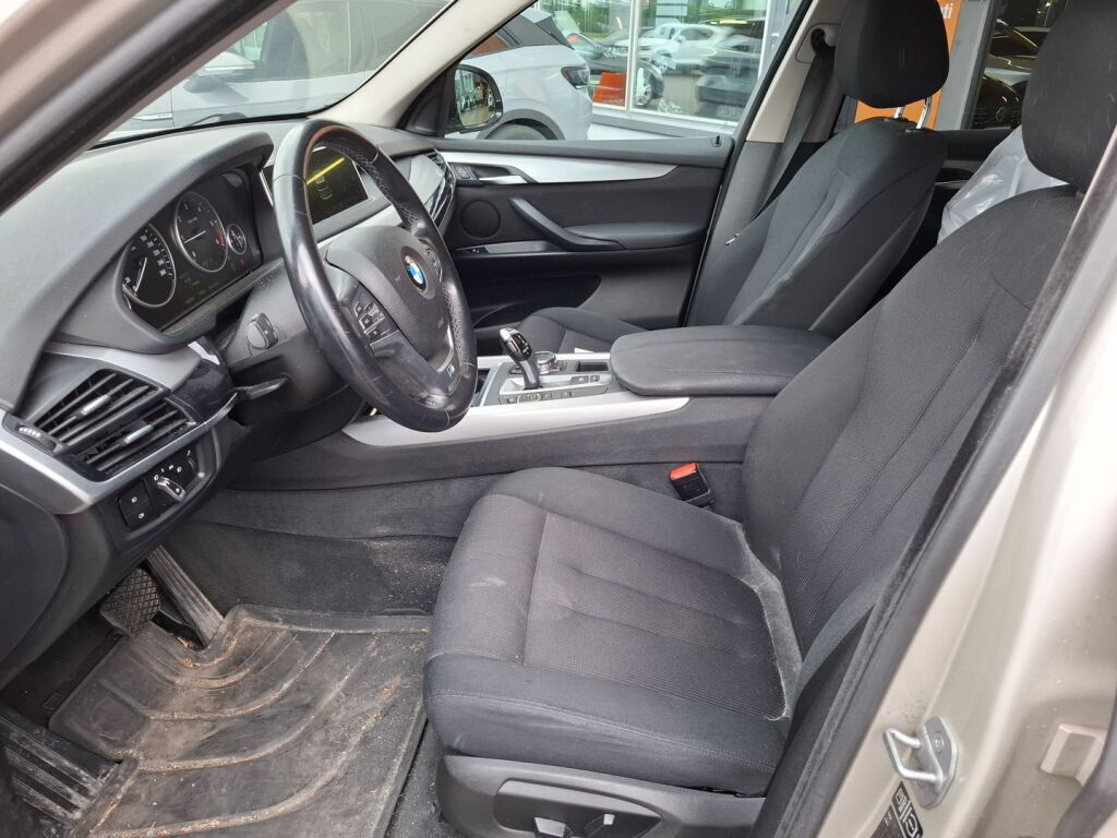 BMW X5 2014 F15 xDrive25d TwinPower Turbo A / Suomi-Auto / Koukku / Tutkat /
