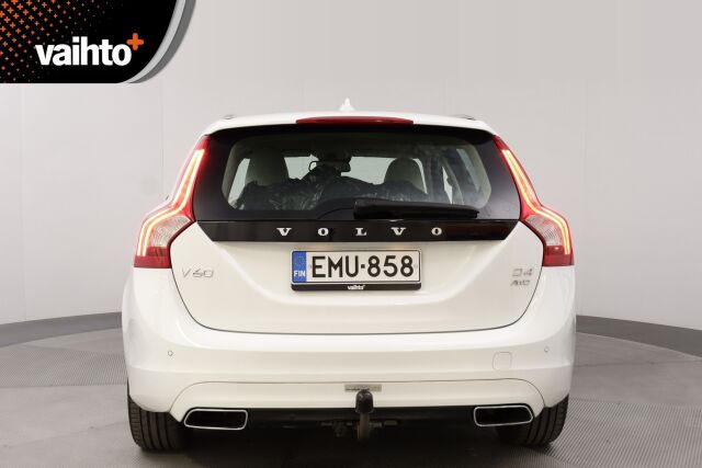 Volvo V60 2014 D4 AWD Business Edition Summum aut / Vetokoukku / Webasto / VOC / Kuljettajan istuin muistilla / Uusi tuulilasi