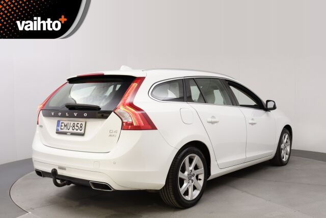 Volvo V60 2014 D4 AWD Business Edition Summum aut / Vetokoukku / Webasto / VOC / Kuljettajan istuin muistilla / Uusi tuulilasi
