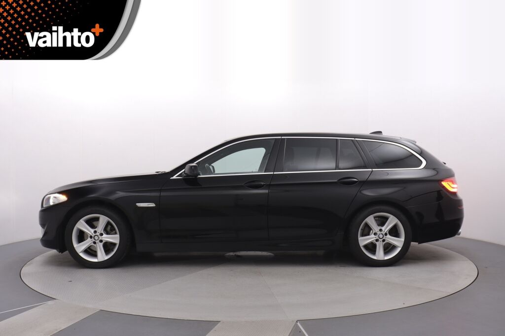 BMW 520 2011 TwinPower Turbo A F11 Touring / Koukku / Sähkökontti / Lohkolämmitin / Tutkat