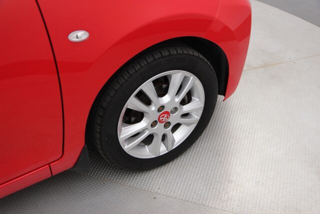 Toyota AYGO 2015 1,0 VVT-i x-play x-shift 5ov
