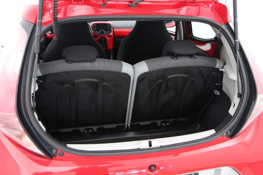 Toyota AYGO 2015 1,0 VVT-i x-play x-shift 5ov