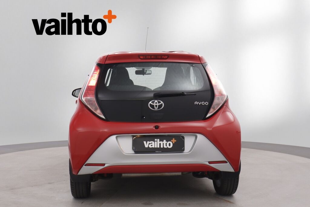 Toyota AYGO 2015 1,0 VVT-i x-play x-shift 5ov