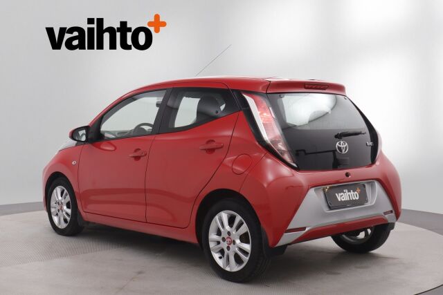 Toyota AYGO 2015 1,0 VVT-i x-play x-shift 5ov