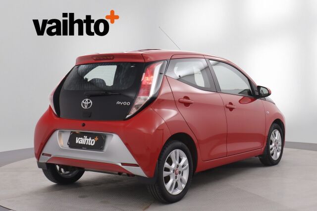 Toyota AYGO 2015 1,0 VVT-i x-play x-shift 5ov