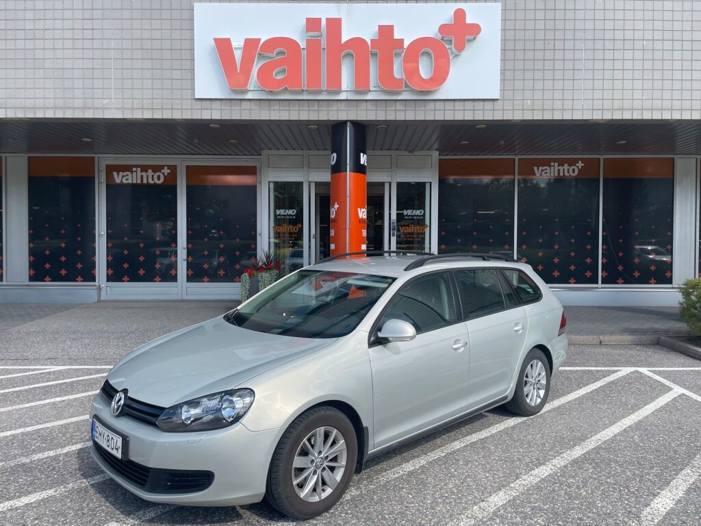 Volkswagen Golf 2012 Variant Trendline 1,2 TSI 63 kW (85 hv) / Vetokoukku/ Metalliväri