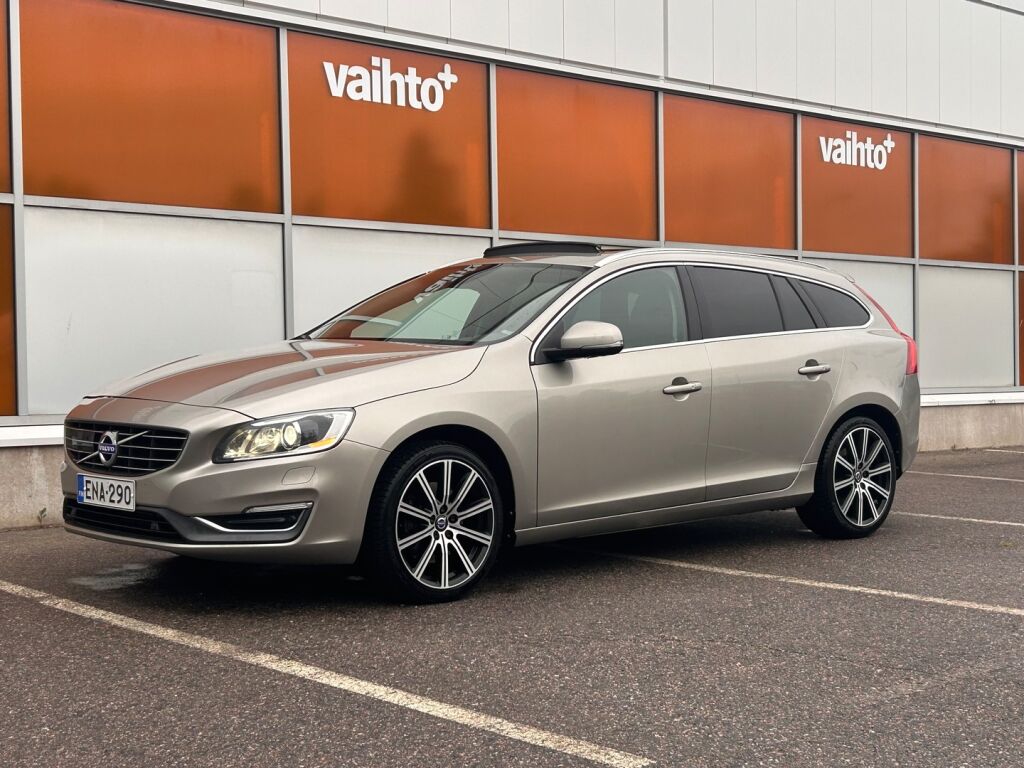 Volvo V60 2014 D4 AWD Summum aut / ACC / BLIS / Panorama / Webasto / Vetokoukku