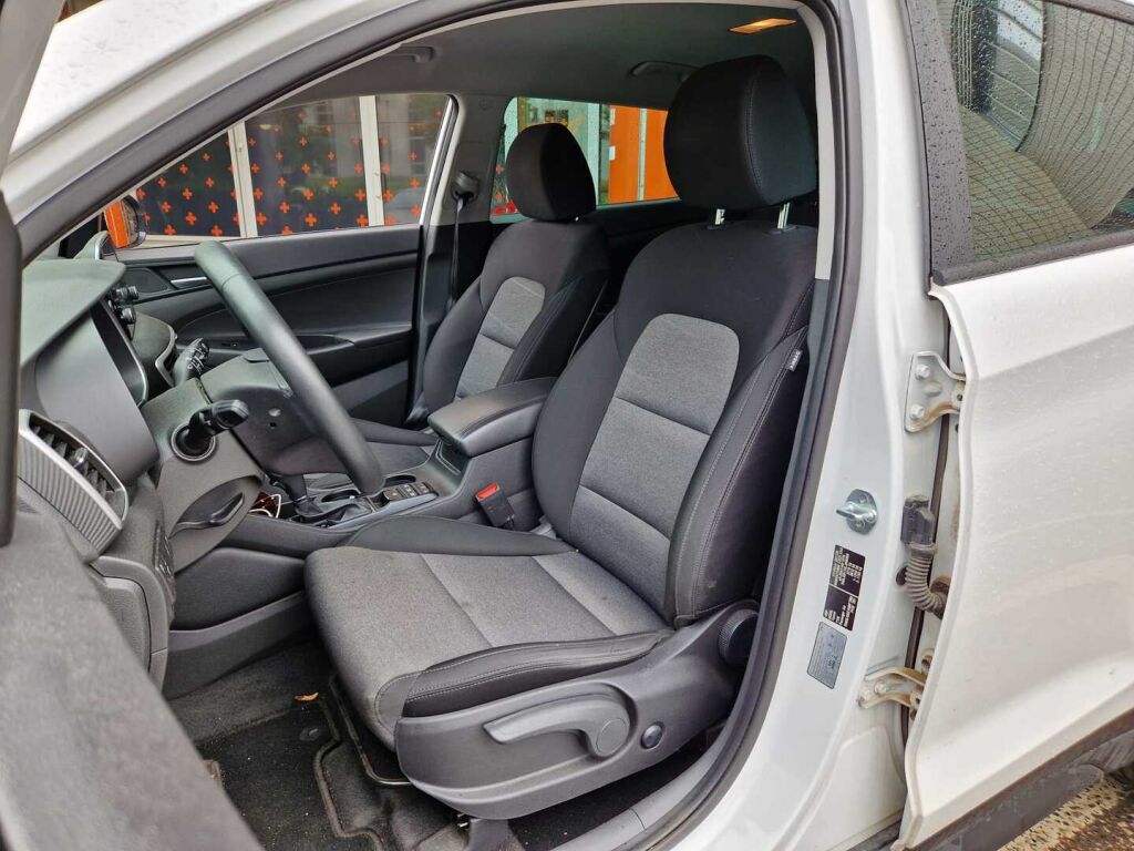 Hyundai Tucson 2020 1,6 CRDi 136 hv 48V hybrid 4WD 7-DCT-aut Comfort / Navigointi / Peruutuskamera / Keyless-Go