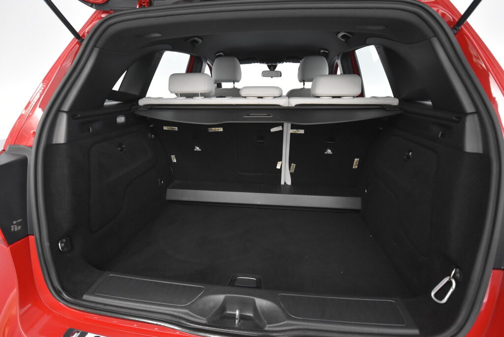 Mercedes-Benz B 2015 180 CDI Premium Business / 1.Omisteinen Suomi-auto / Lohkolämmitin + sisäpistoke / Peruutuskamera