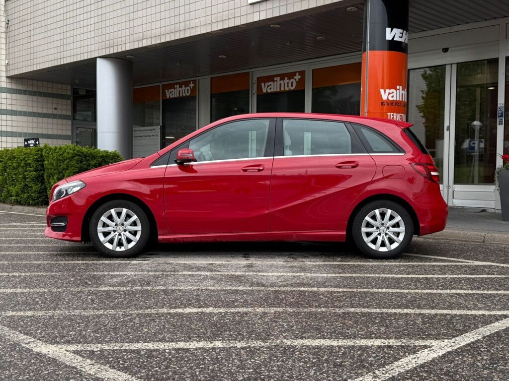 Mercedes-Benz B 2015 180 CDI Premium Business / 1.Omisteinen Suomi-auto / Lohkolämmitin + sisäpistoke / Peruutuskamera