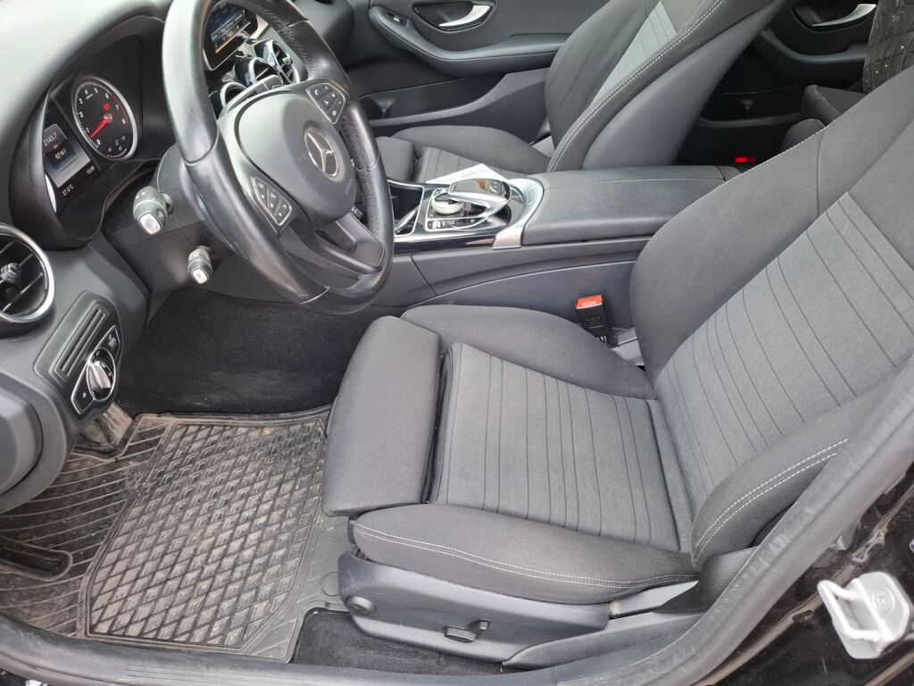 Mercedes-Benz C 2016 200 4Matic A Premium Business / Kuokku / Tutkat / Huippu siisti /