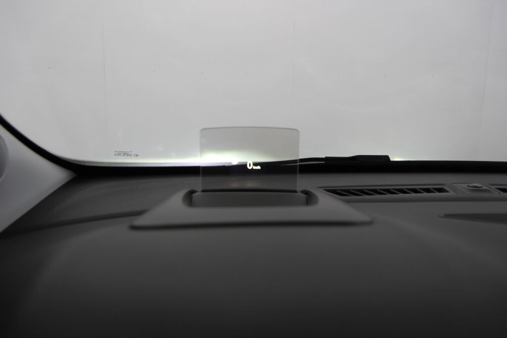Opel Crossland X 2017 Innovation 1,2 Automaatti Start/Stop 81 kW AT6 / Panoraama / HUD / Osanahat / Hyvä huoltohistoria /