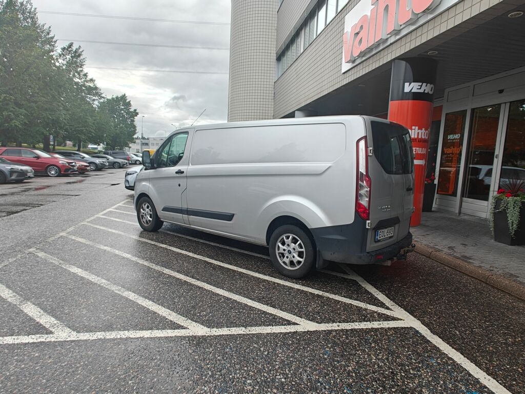 Ford Transit Custom 2017 310 2,0TDCi 170 hv M6 Etuveto Trend Van N1 L2H1 / Alv.väh kelpoinen / 1-Omisteinen / Webasto / Vetokoukku