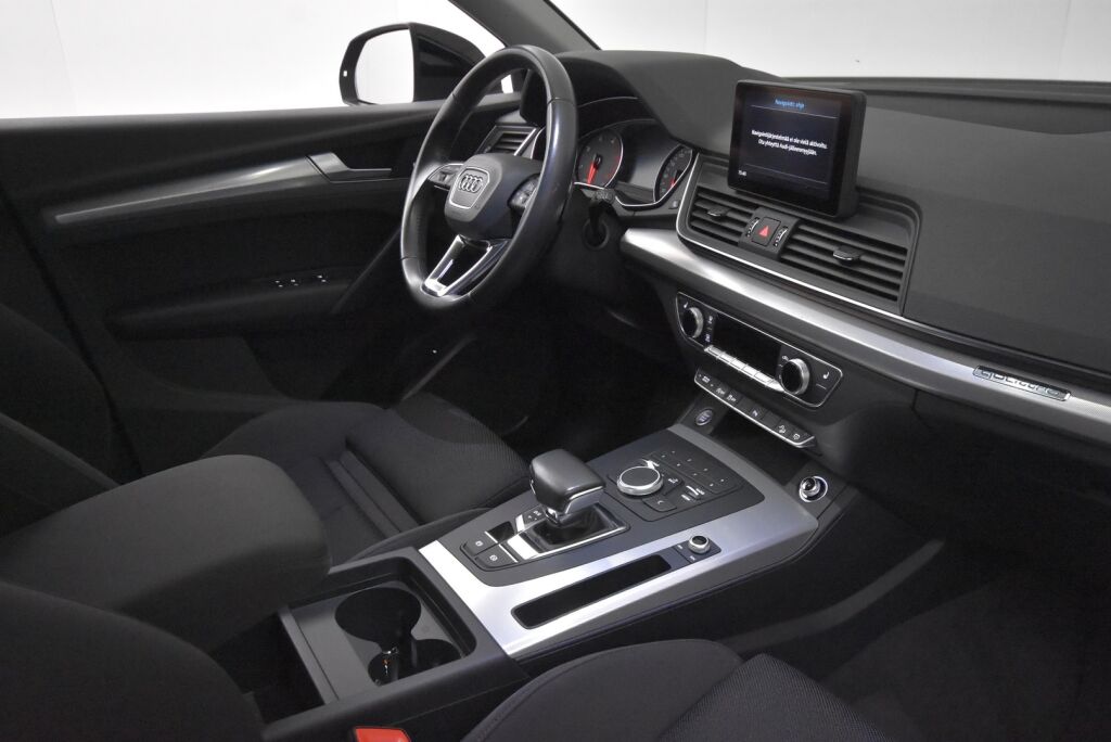 Audi Q5 2018 Business Sport 2,0 TDI 120 kW quattro S tronic / Webasto / Vetokoukku / Led-ajovalot / Urheiluistuimet