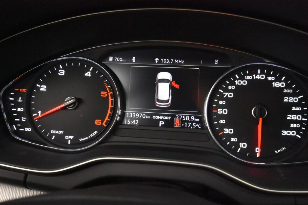 Audi Q5 2018 Business Sport 2,0 TDI 120 kW quattro S tronic / Webasto / Vetokoukku / Led-ajovalot / Urheiluistuimet