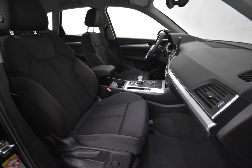 Audi Q5 2018 Business Sport 2,0 TDI 120 kW quattro S tronic / Webasto / Vetokoukku / Led-ajovalot / Urheiluistuimet