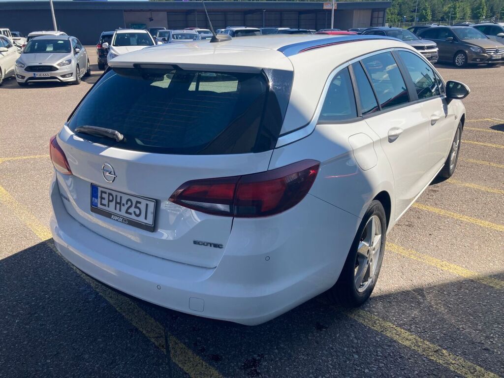 Opel Astra 2018 Sports Tourer Enjoy 1,0 Turbo ecoFLEX Start/Stop 77kW MT5 / Tutkat / Sadetunnistin /