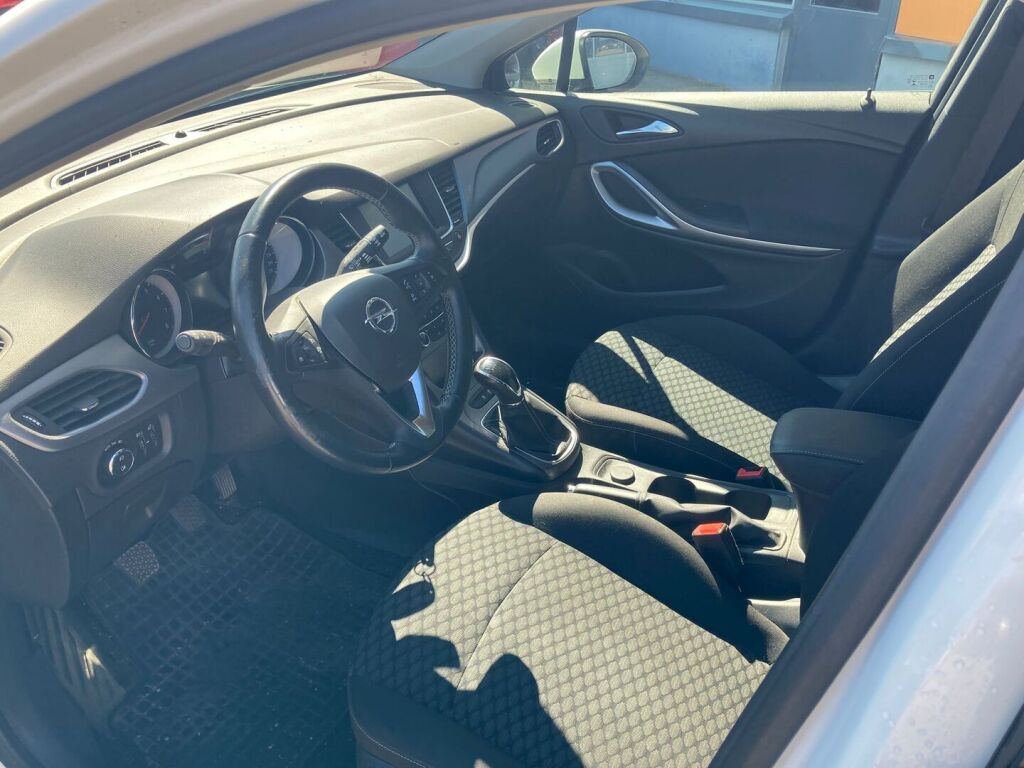 Opel Astra 2018 Sports Tourer Enjoy 1,0 Turbo ecoFLEX Start/Stop 77kW MT5 / Tutkat / Sadetunnistin /